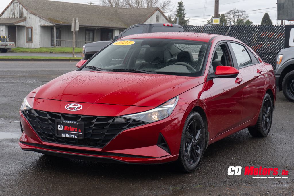 Photo 4 of this HYUNDAI ELANTRA
