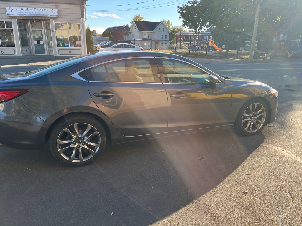 Photo 3 of this MAZDA 6
