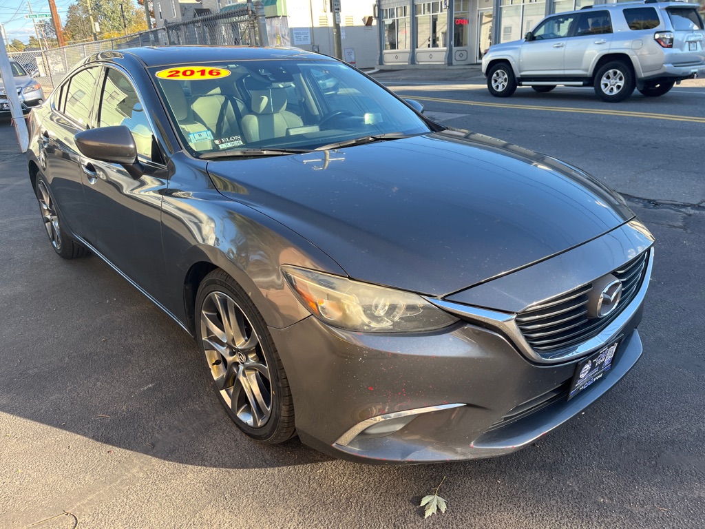 Photo 2 of this MAZDA 6