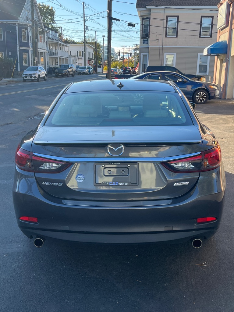 Photo 4 of this MAZDA 6