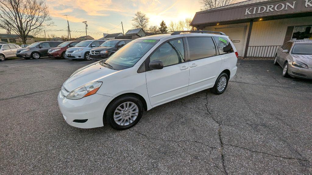 2008 Toyota Sienna LE