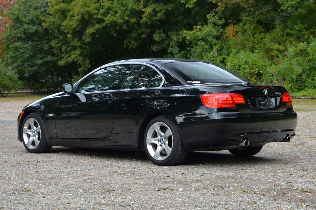 Photo 12 of this BMW 335