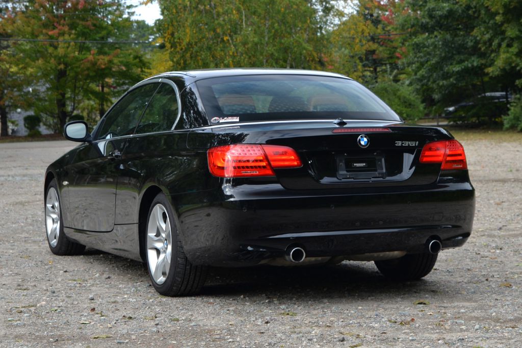 Photo 14 of this BMW 335