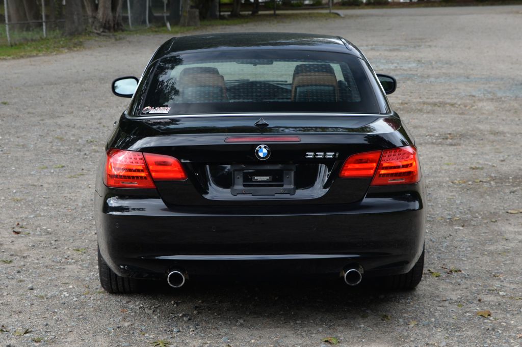 Photo 15 of this BMW 335