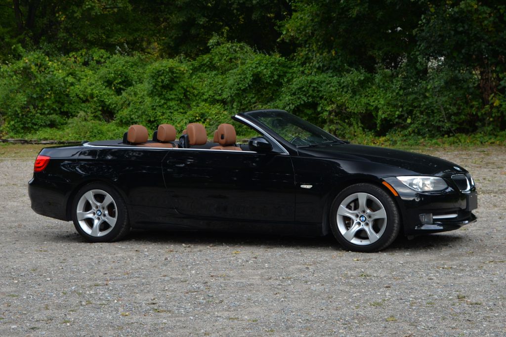 Photo 19 of this BMW 335