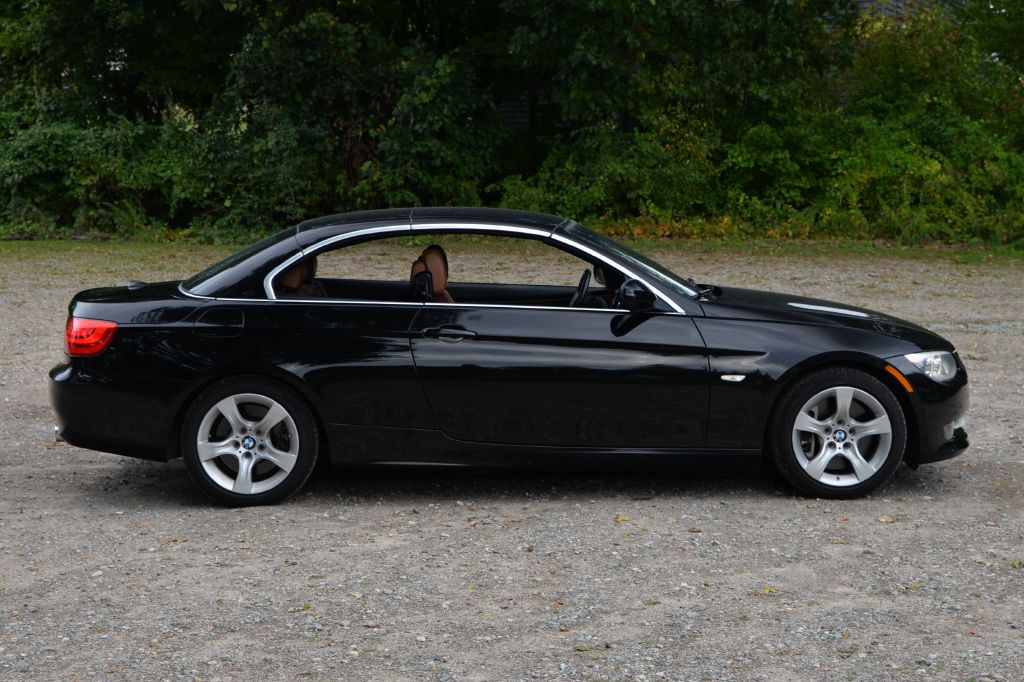 Photo 20 of this BMW 335