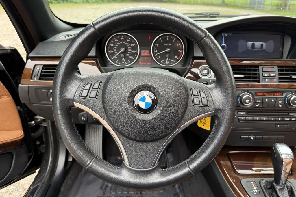Photo 26 of this BMW 335