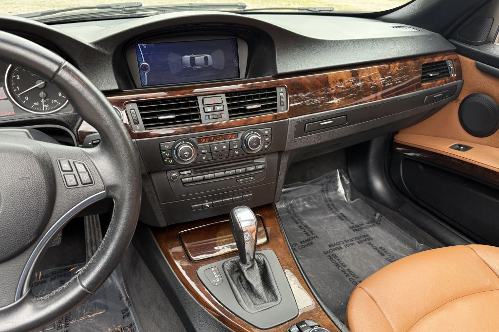 Photo 31 of this BMW 335