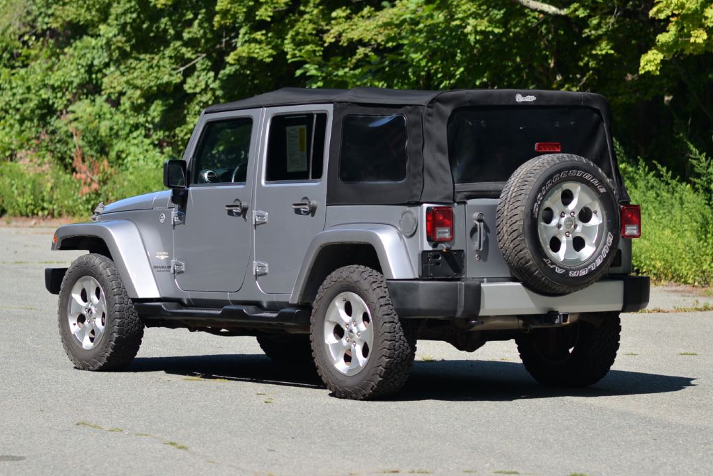 Photo 4 of this JEEP WRANGLER UNLIMI