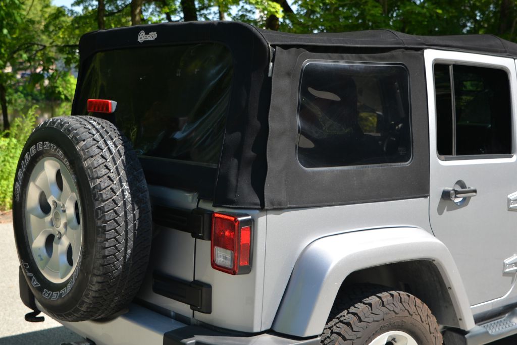 Photo 14 of this JEEP WRANGLER UNLIMI
