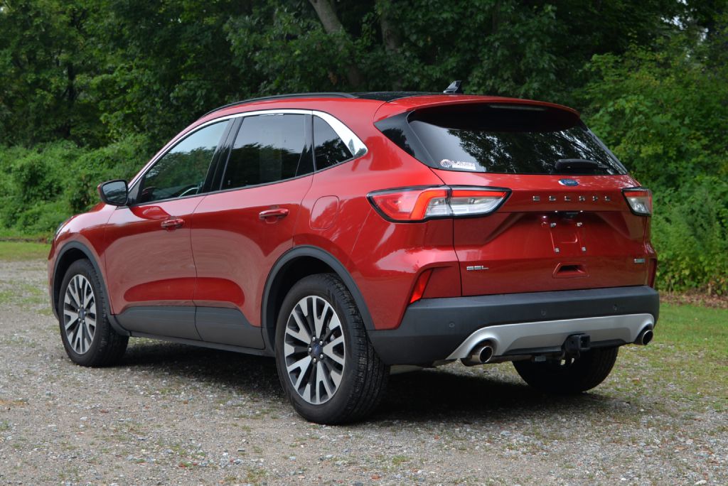 Photo 6 of this FORD ESCAPE