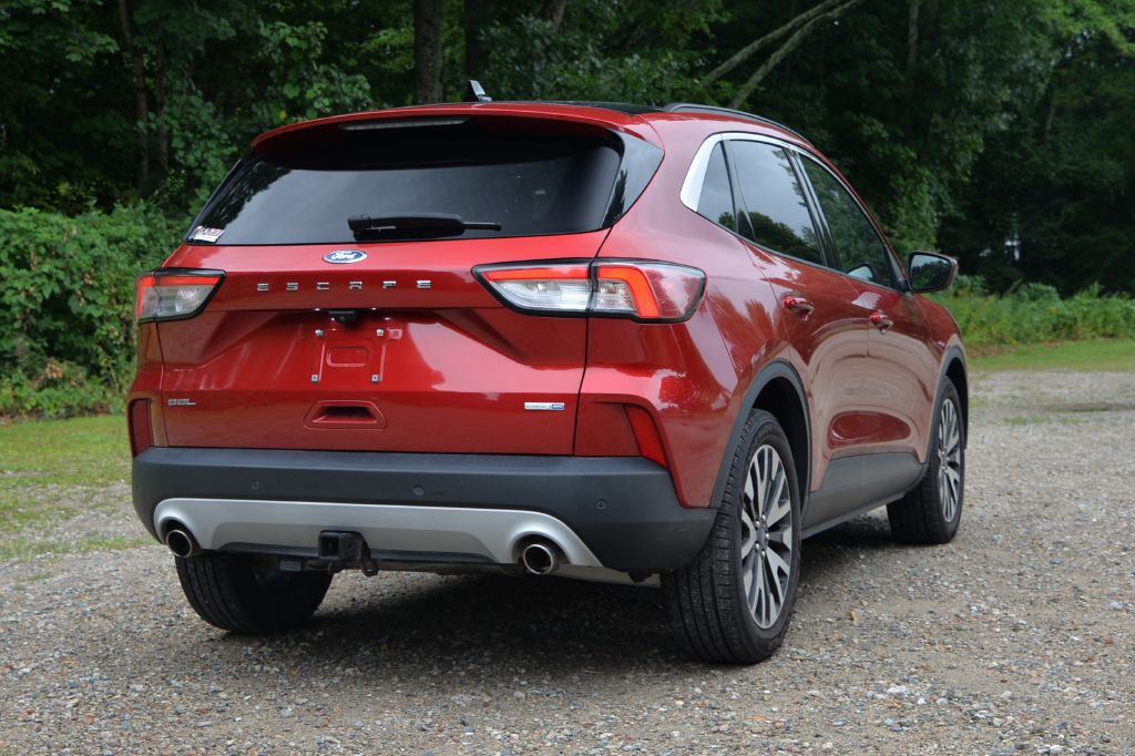 Photo 8 of this FORD ESCAPE