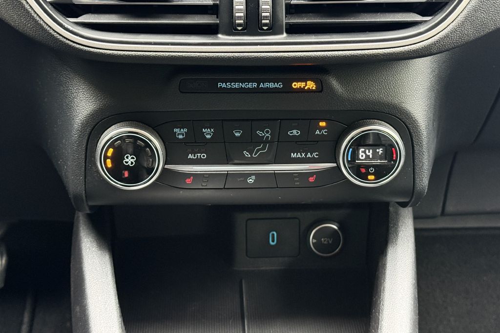 Photo 23 of this FORD ESCAPE