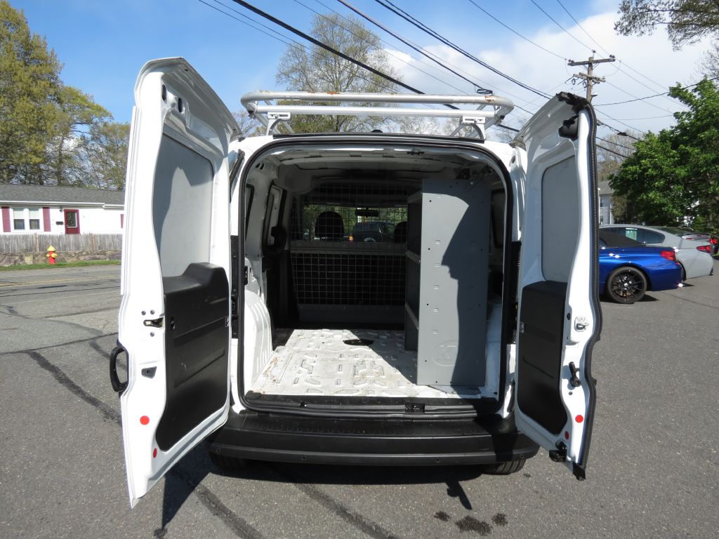 Photo 11 of this RAM PROMASTER CITY