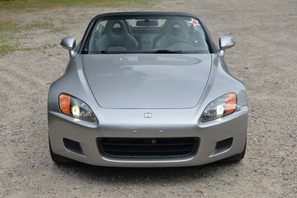 Photo 12 of this HONDA S2000