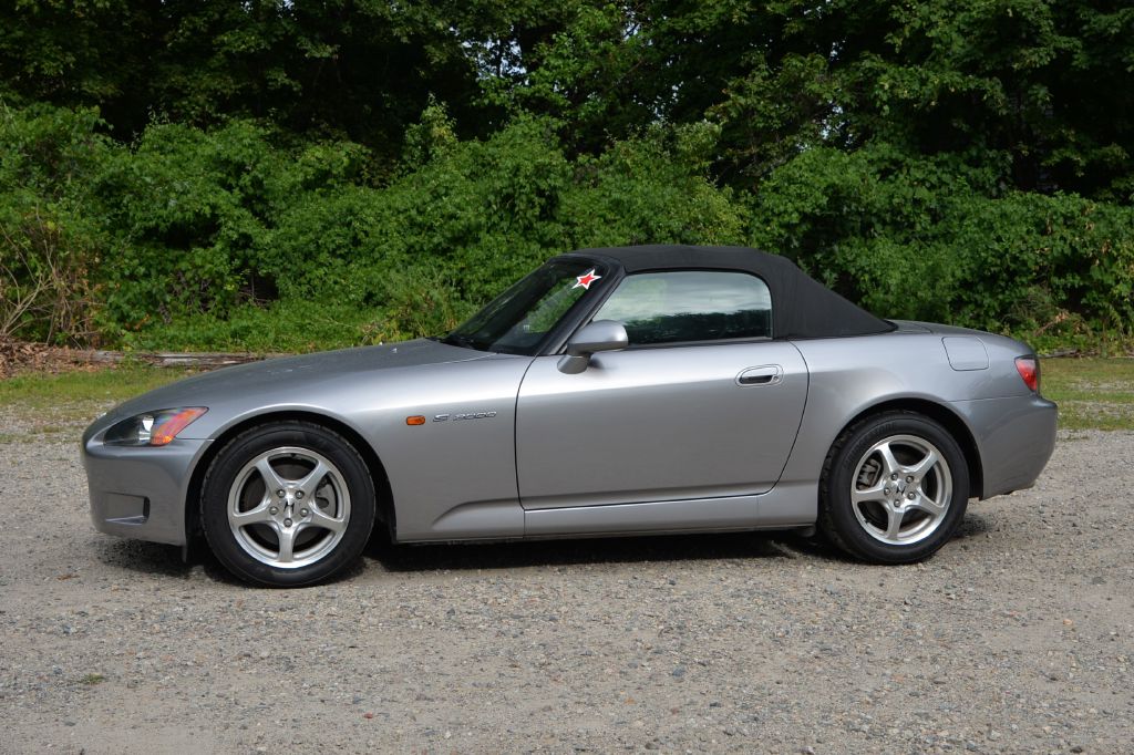 Photo 13 of this HONDA S2000