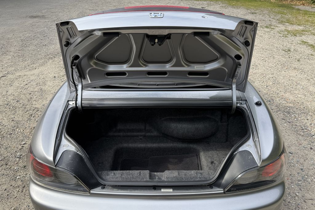 Photo 29 of this HONDA S2000