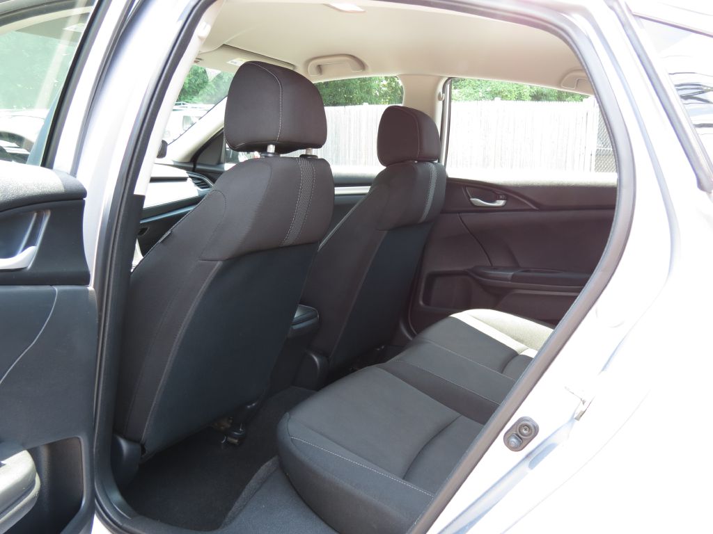 Photo 17 of this HONDA CIVIC