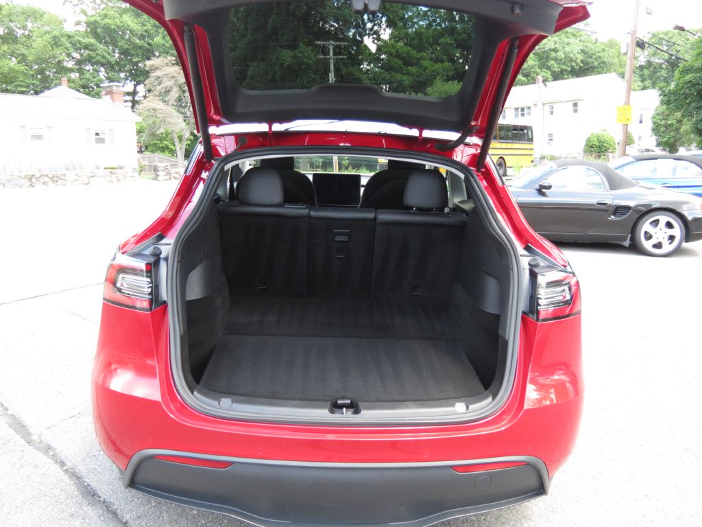 Photo 6 of this TESLA MODEL Y