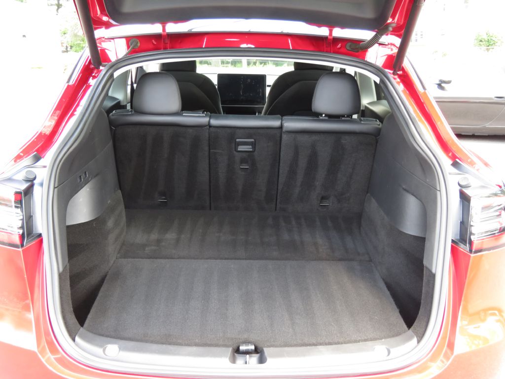Photo 7 of this TESLA MODEL Y