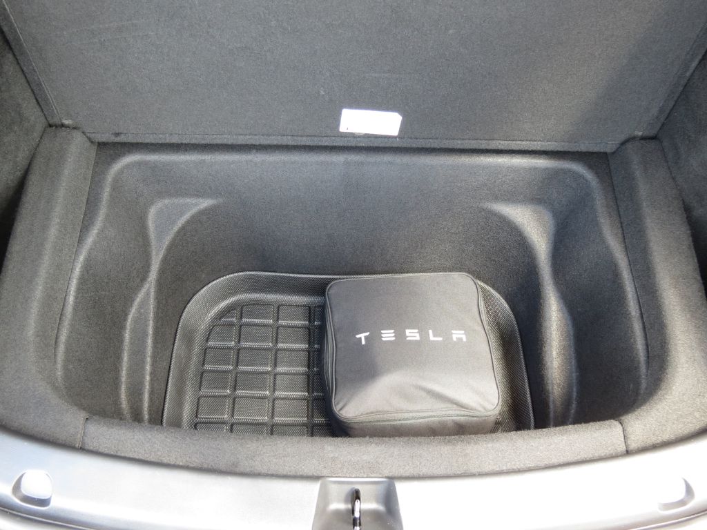 Photo 9 of this TESLA MODEL Y