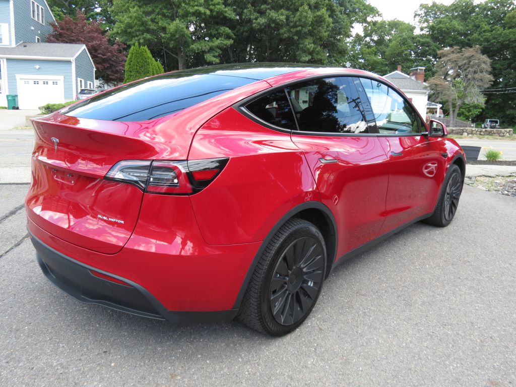 Photo 10 of this TESLA MODEL Y