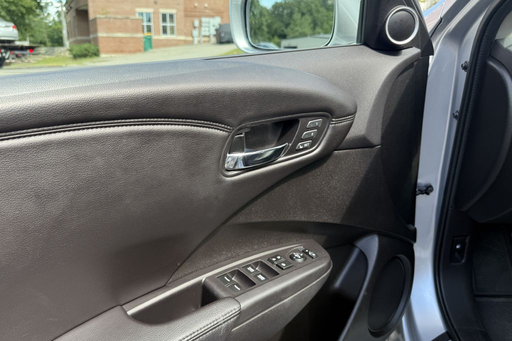 Photo 30 of this ACURA RDX