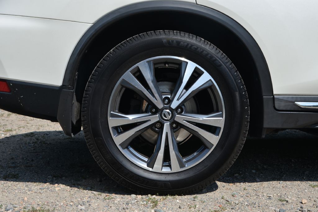 Photo 11 of this NISSAN ROGUE
