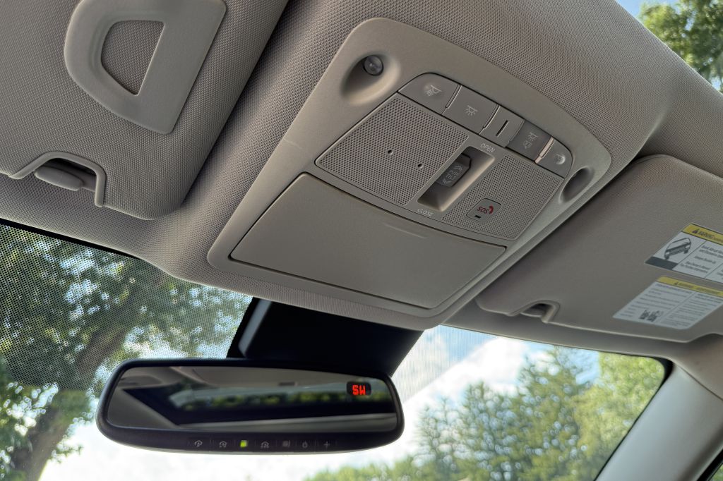 Photo 22 of this NISSAN ROGUE