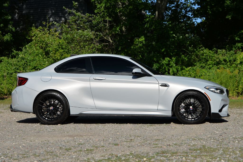 Photo 11 of this BMW M2