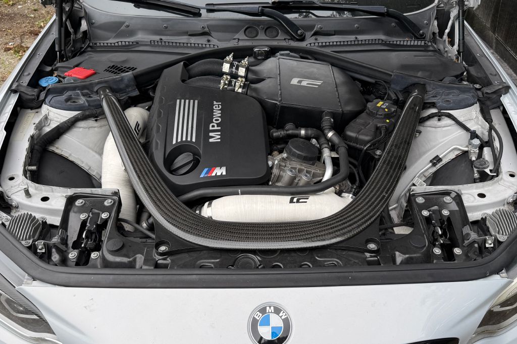 Photo 30 of this BMW M2