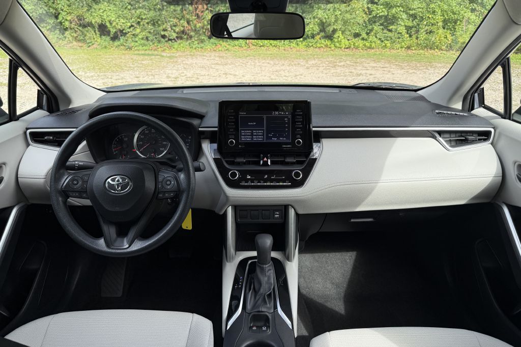 Photo 14 of this TOYOTA COROLLA CROSS