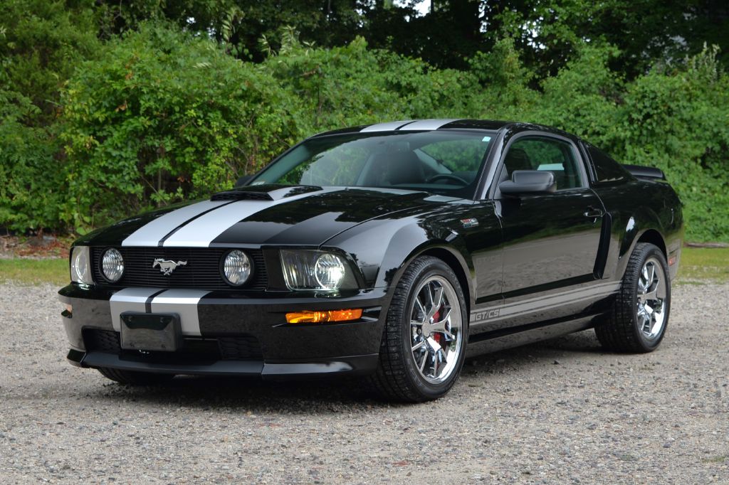 Photo 4 of this FORD MUSTANG