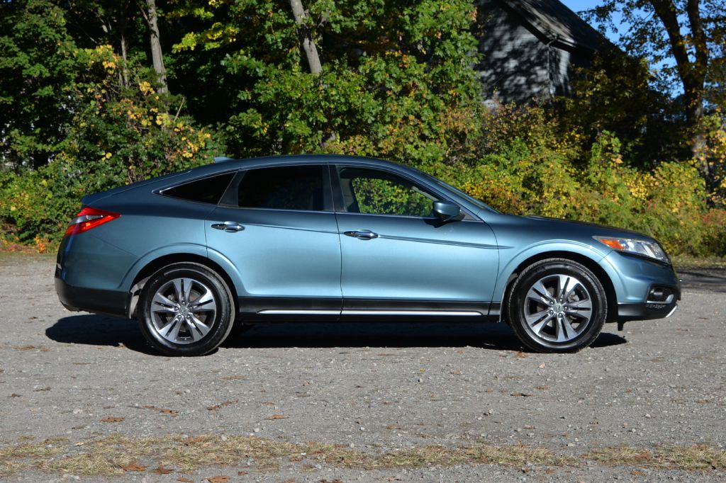 Photo 10 of this HONDA CROSSTOUR