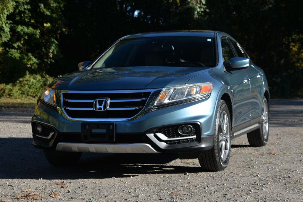 Photo 2 of this HONDA CROSSTOUR