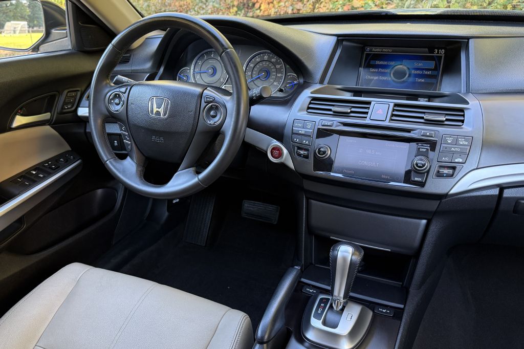 Photo 15 of this HONDA CROSSTOUR