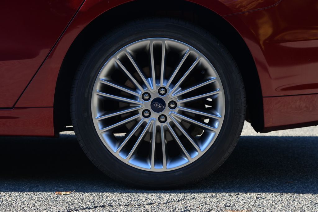 Photo 16 of this FORD FUSION