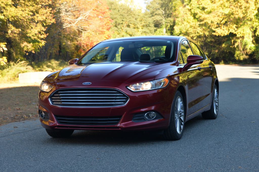 Photo 30 of this FORD FUSION
