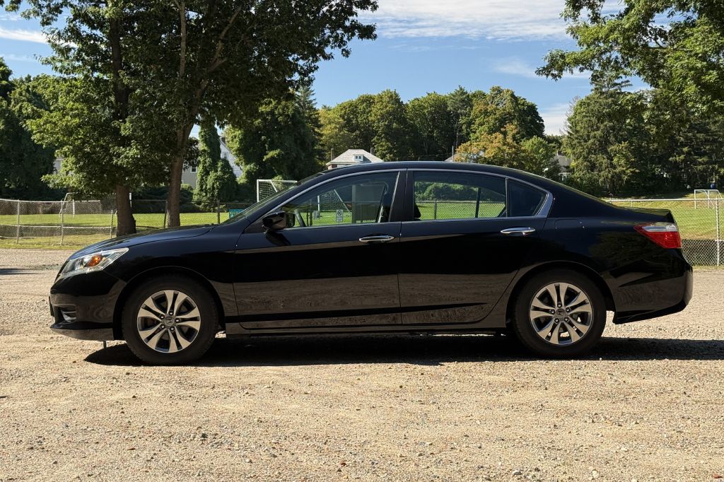 Photo 4 of this HONDA ACCORD