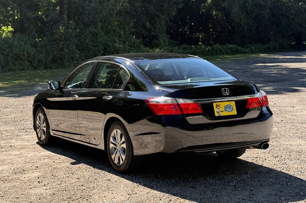 Photo 5 of this HONDA ACCORD