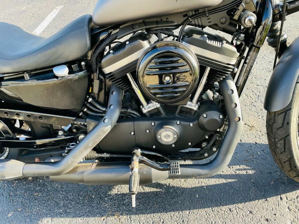 Photo 5 of this HARLEY-DAVIDSON IRON 883