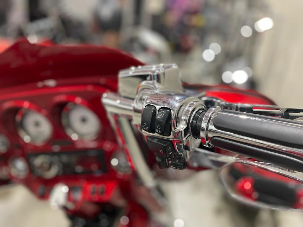 Photo 25 of this HARLEY-DAVIDSON STREET GLIDE