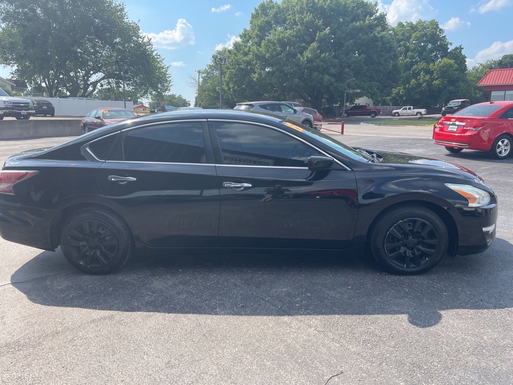 Photo 6 of this NISSAN ALTIMA