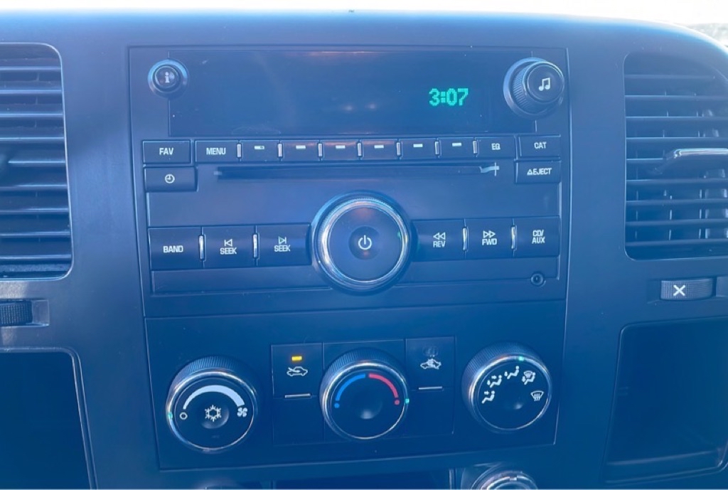 Photo 12 of this GMC SIERRA