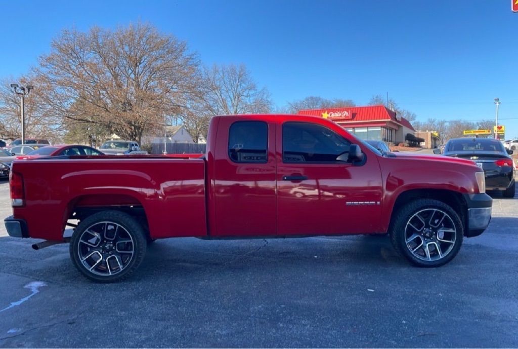 Photo 4 of this GMC SIERRA