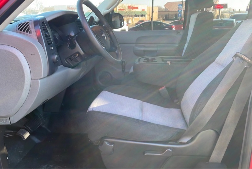 Photo 9 of this GMC SIERRA