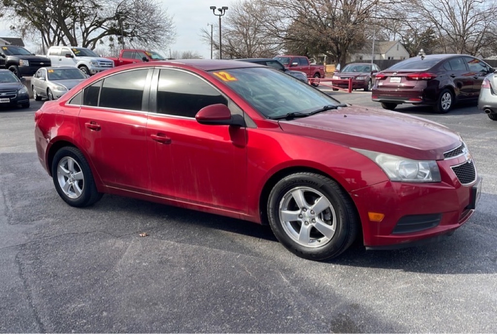 Photo 7 of this CHEVROLET CRUZE