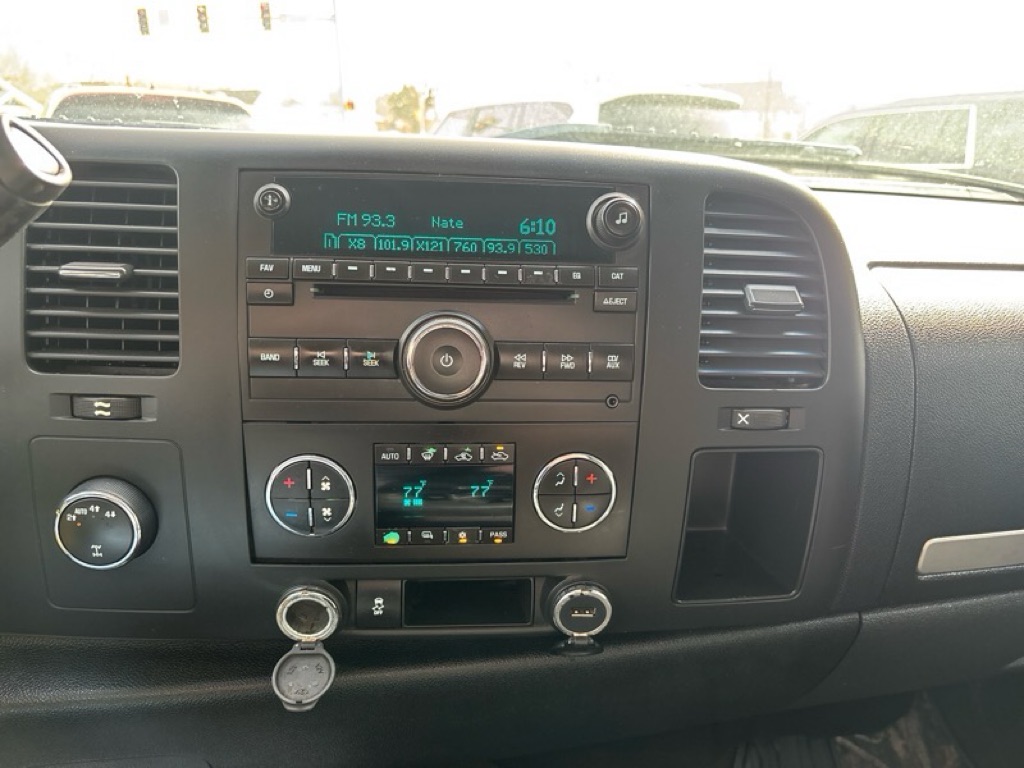Photo 14 of this CHEVROLET SILVERADO 1500