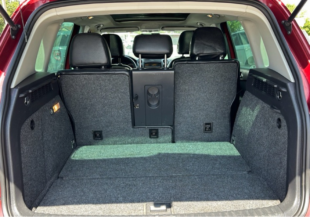 Photo 18 of this VOLKSWAGEN TIGUAN