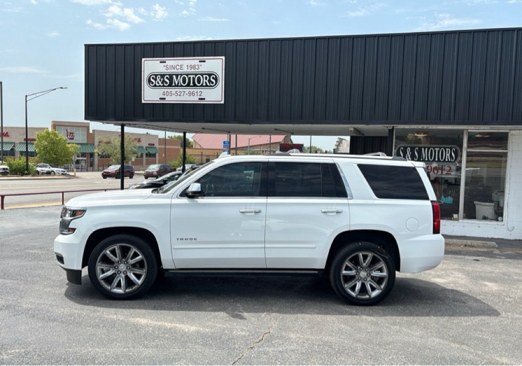 Photo 2 of this CHEVROLET TAHOE